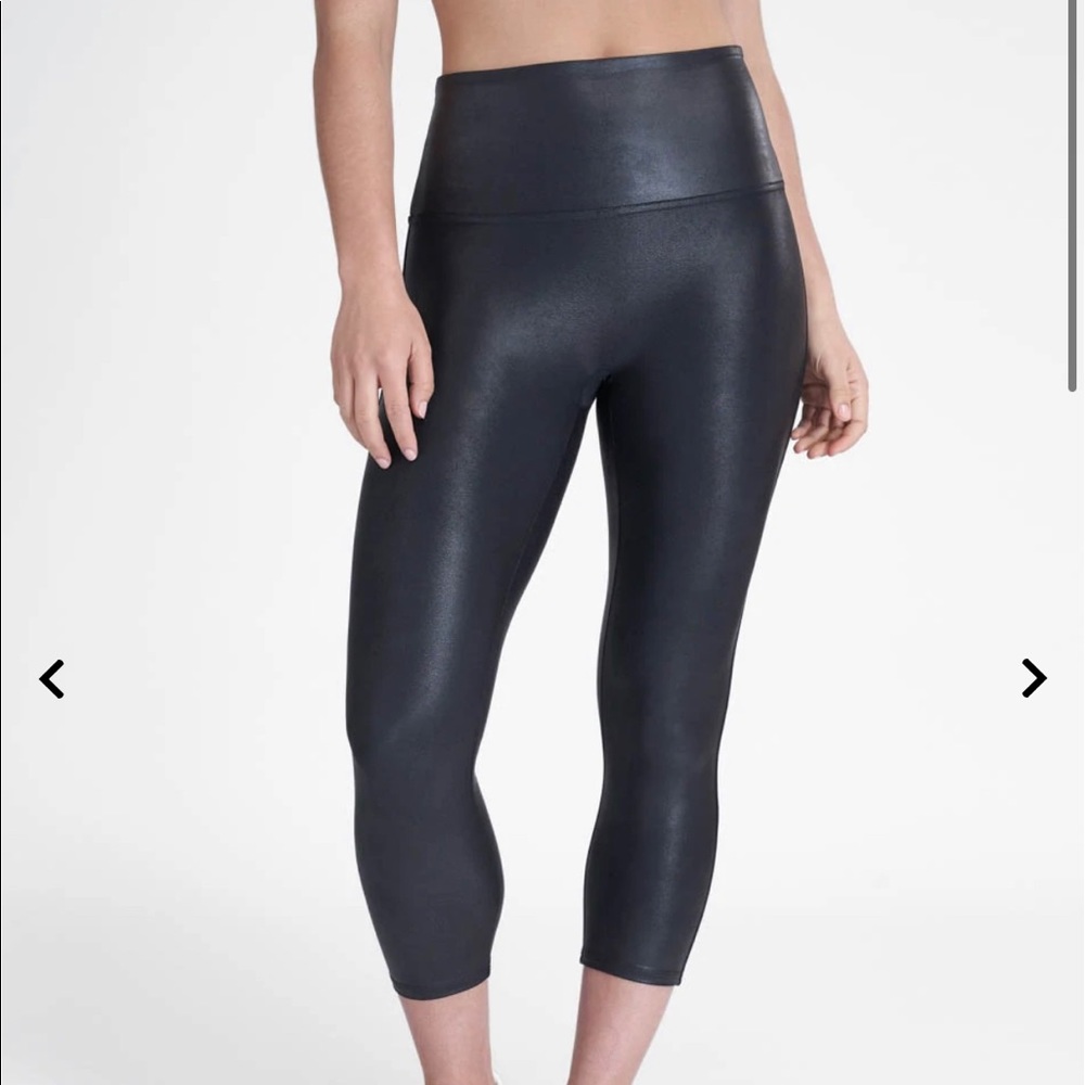 Spanx Faux Leather Active Cropped Legging